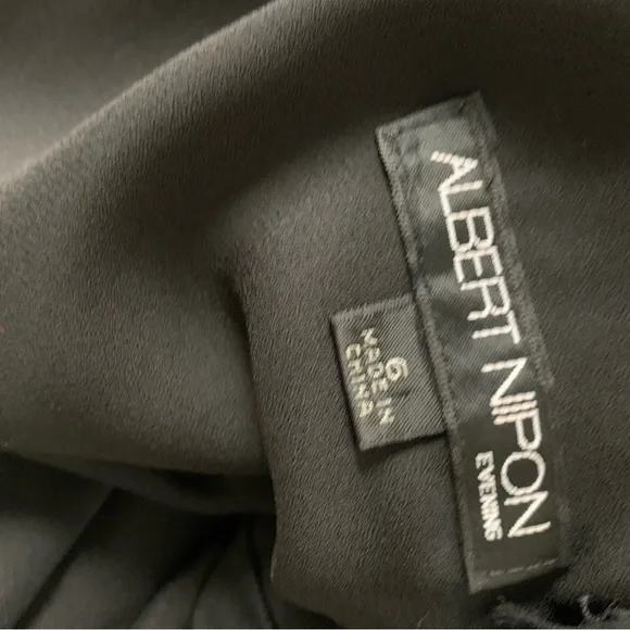 Albert Nippn Dress - Picture 6 of 6